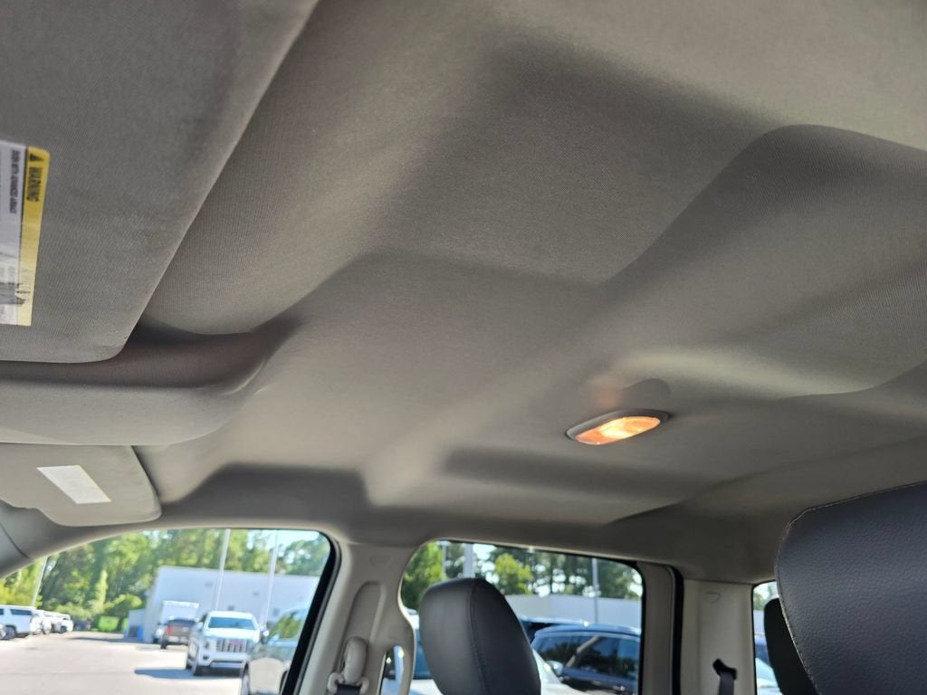 2020 RAM 1500 Classic Tradesman Crew Cab 4x2 5'7" Box
