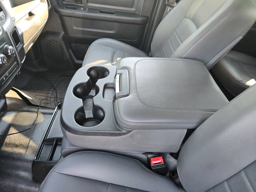 2020 RAM 1500 Classic Tradesman Crew Cab 4x2 5'7" Box