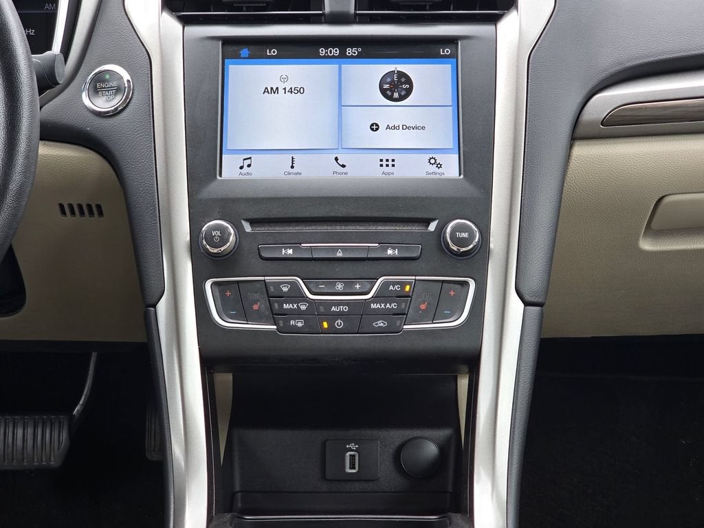 2017 Ford Fusion SE