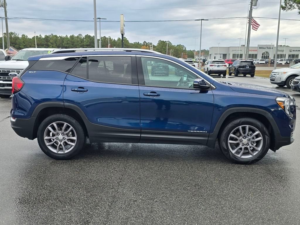 2023 GMC Terrain SLT