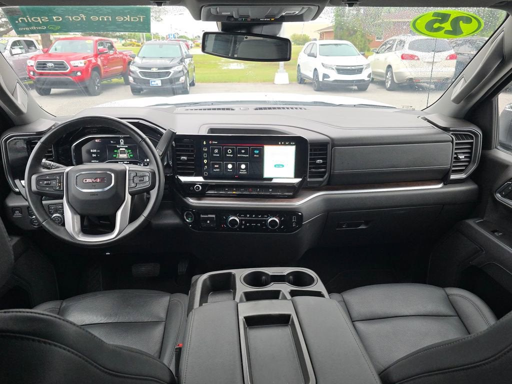 2025 GMC Sierra 1500 SLT