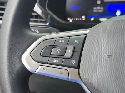 2024 Volkswagen Taos 1.5T SE Black
