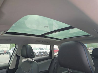 2024 Volkswagen Taos 1.5T SE Black