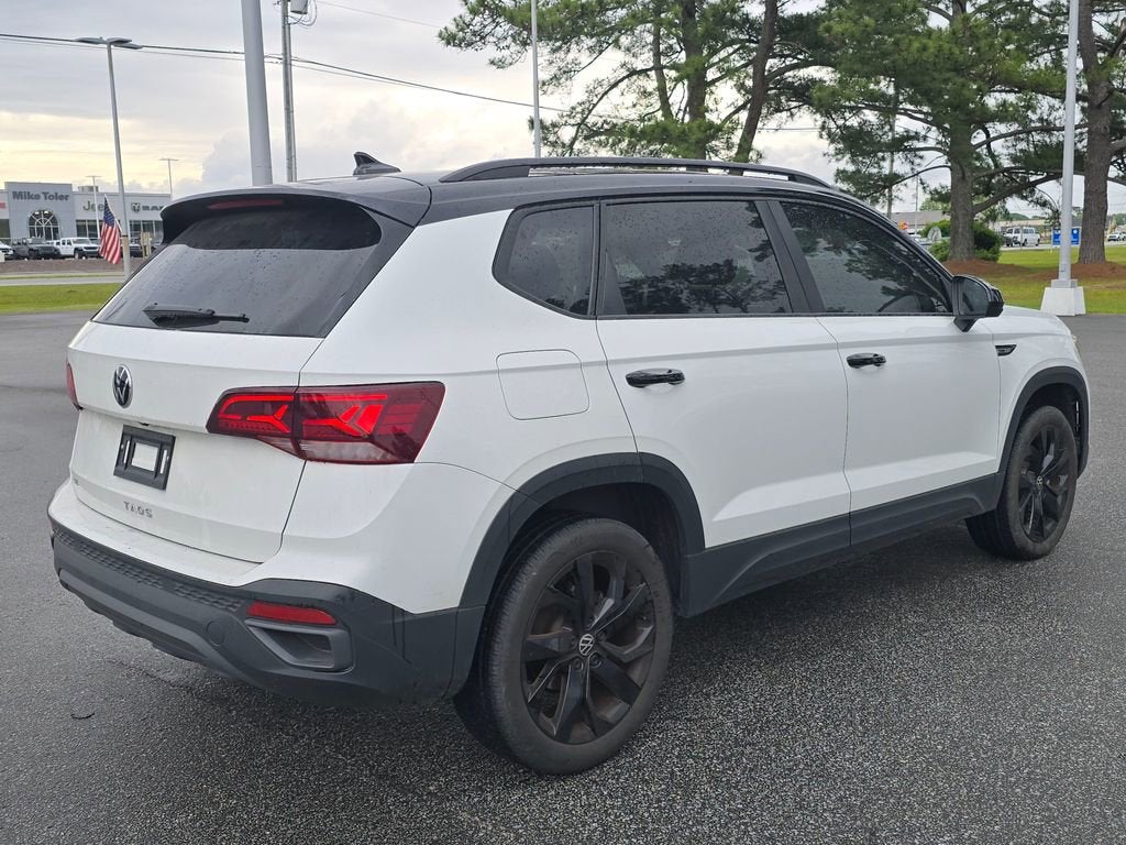 2024 Volkswagen Taos 1.5T SE Black