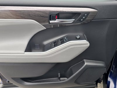 2022 Toyota Highlander Limited