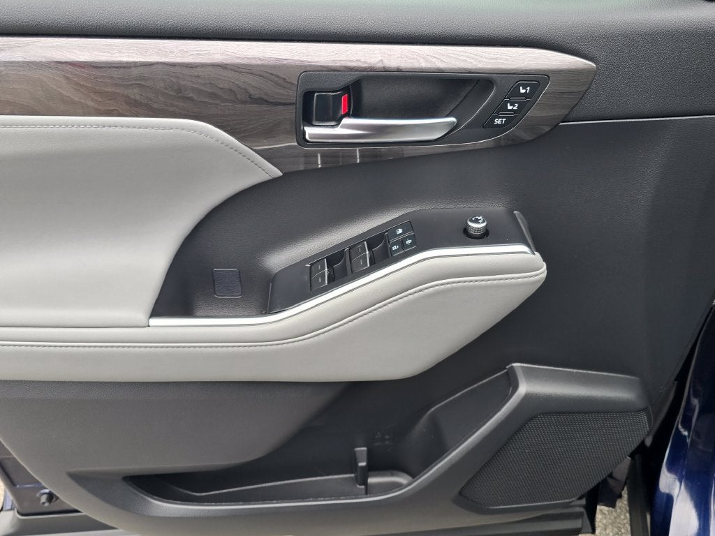2022 Toyota Highlander Limited