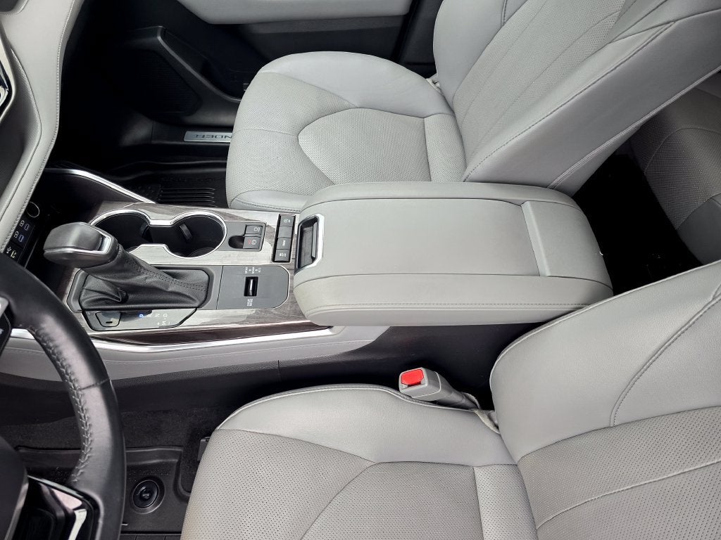 2022 Toyota Highlander Limited