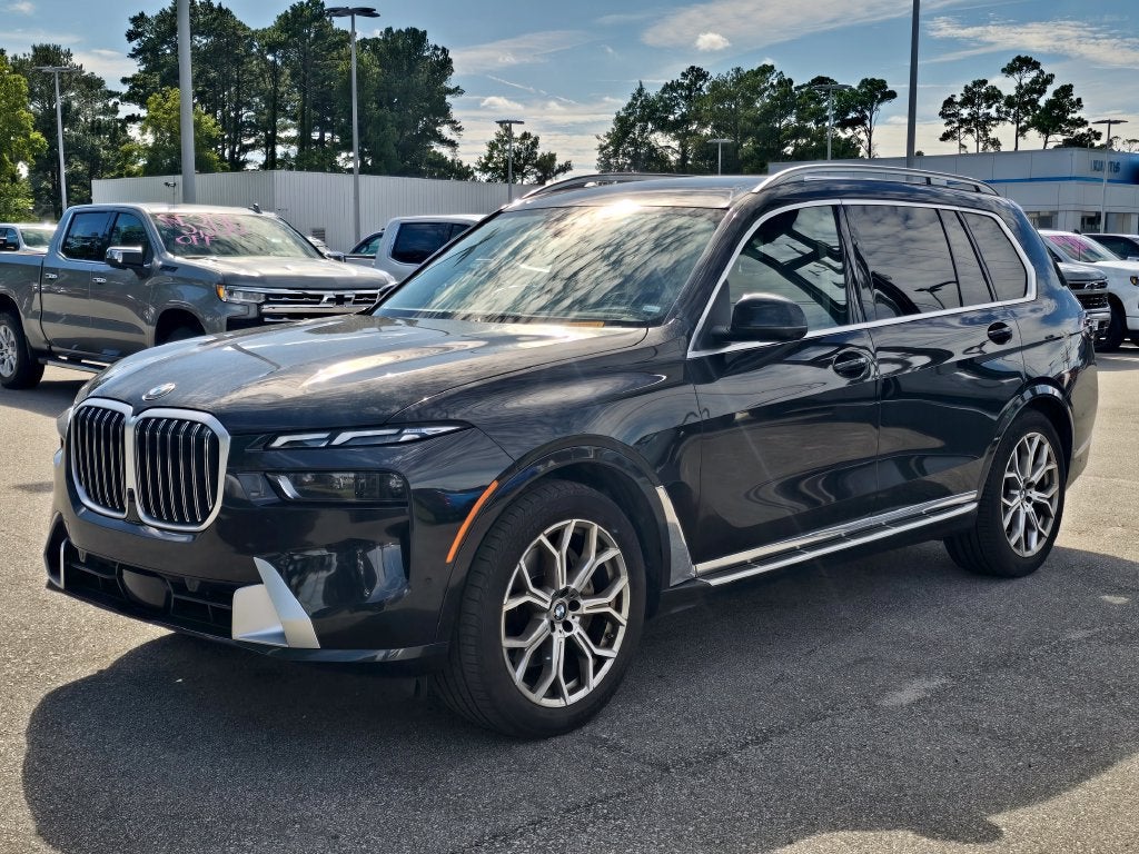 2025 BMW X7 40i
