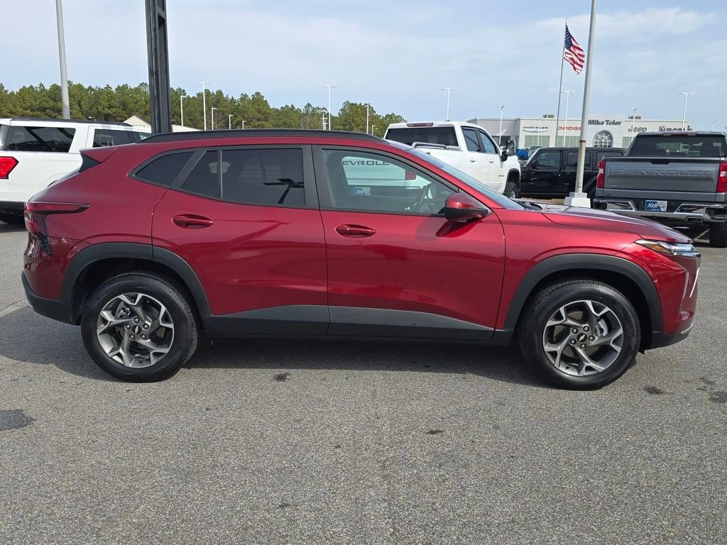 2025 Chevrolet Trax LT