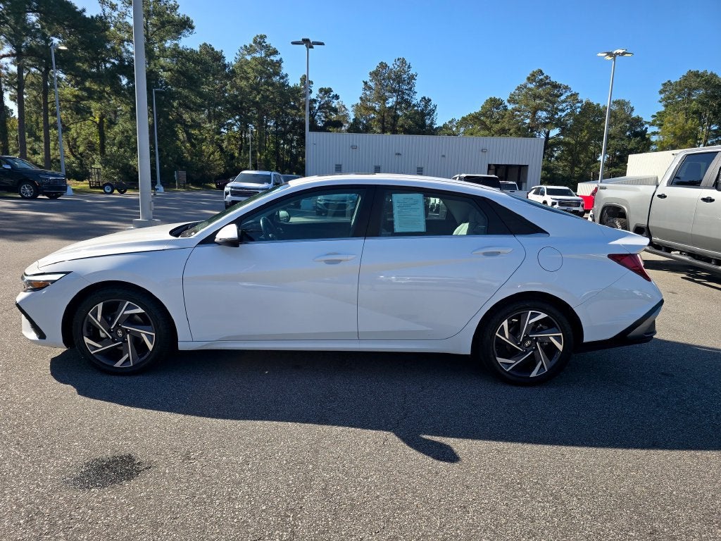 2025 Hyundai Elantra Limited