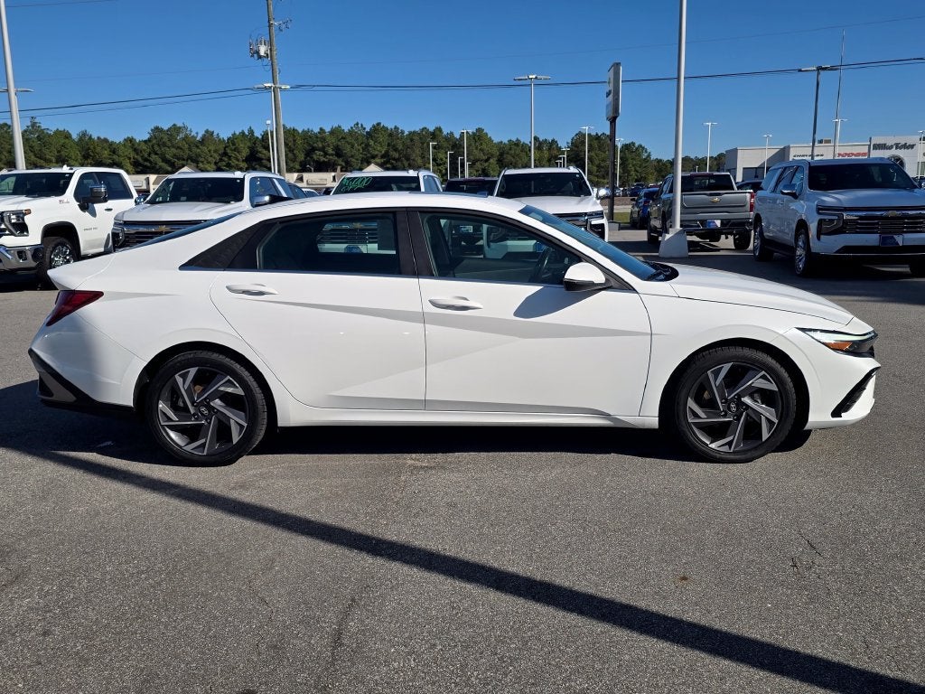 2025 Hyundai Elantra Limited