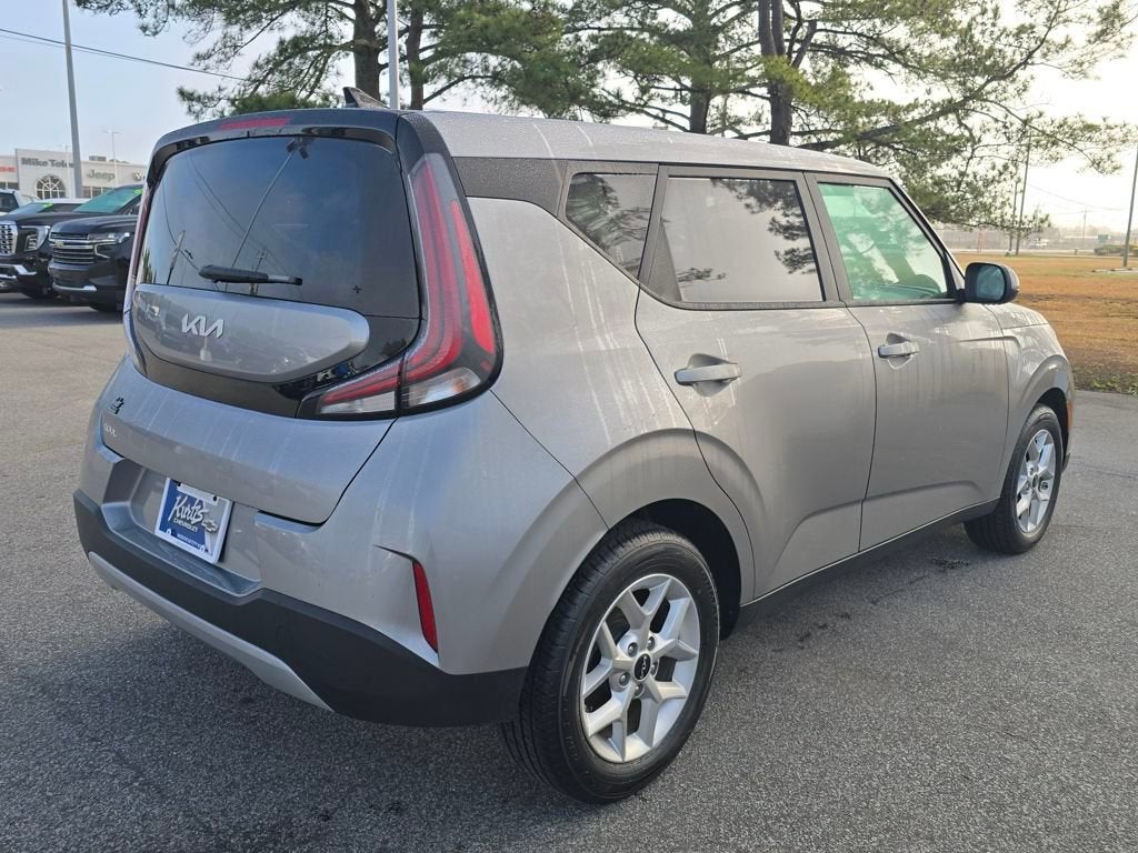 2024 Kia Soul LX