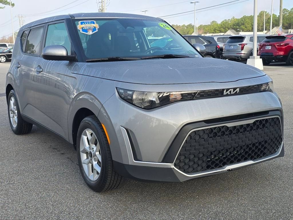 2024 Kia Soul LX