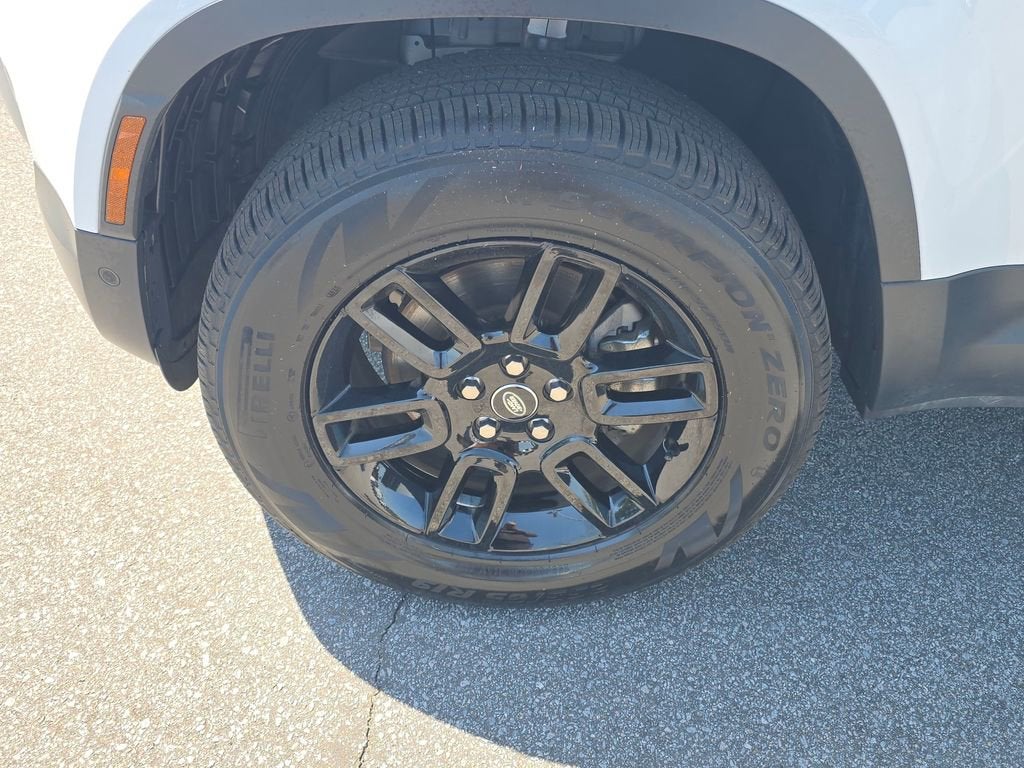 2025 Land Rover Defender S