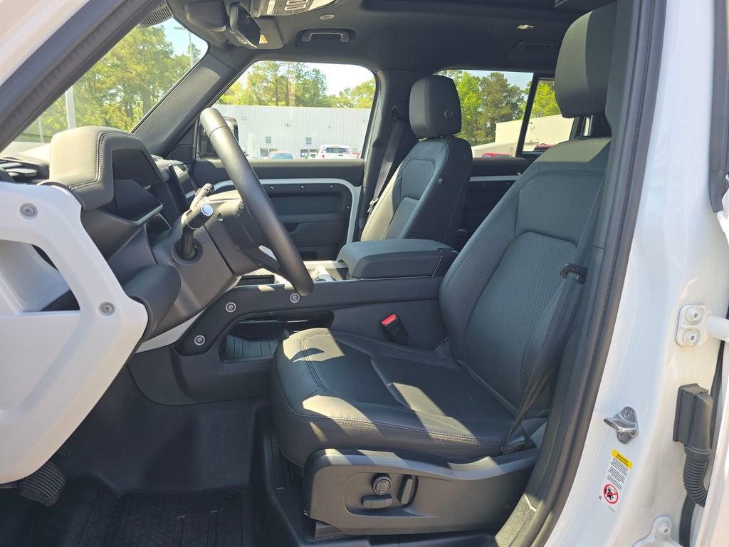 2025 Land Rover Defender S